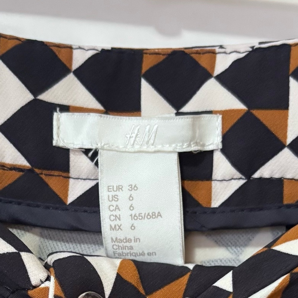 H&M| Black White & Brown Geometric Cropped Trouser Pants Sz 6 - Picture 4 of 4